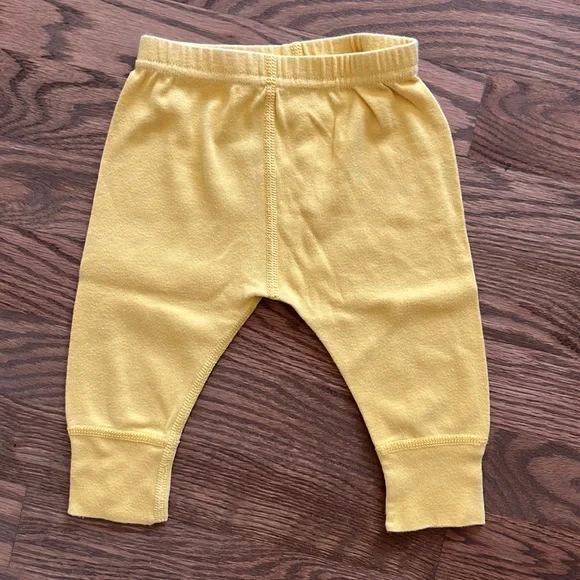 Bundle of Hanna Andersson Organic Outfits - 3-6 Months - Picture 4 of 6